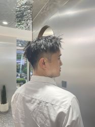 -Tloml salon