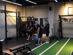 -Freedom Fitness私教健身俱乐部(徐虹北路店)