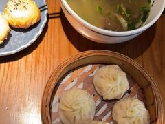 -鑫震源·苏式大虾生煎(山塘街店)