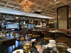-半岛翡丽海鲜自助餐厅(观风亭店)