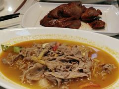 -新大咀港式茶餐厅(宝山万达店)