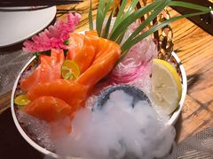 -萤初高端日料王(曲江银泰店)