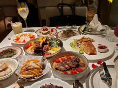-Mogul Eatery·大亨餐酒馆