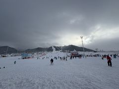-丝绸之路山地度假区滑雪场