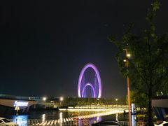 -南京眼步行桥
