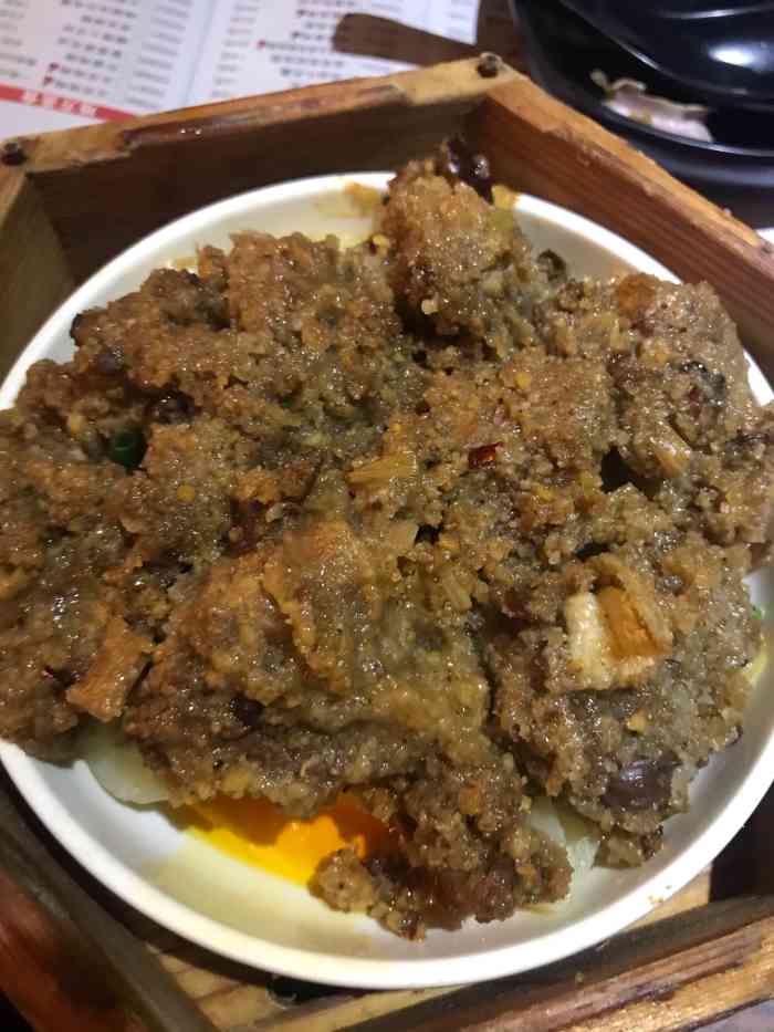 小蓉城(宁春城店)-"[服务铃]服务:这家店的服务态度还是可以.