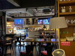 大堂-JINNS锦时 steak&pizza(浸信会礼拜堂旧址店)
