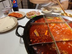 -岗上渣渣老火锅(两路口店)