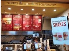 -The Habit Burger Grill 哈比特汉堡(爱琴海店)