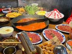 -萍姐火锅·公路夜市(武汉首店)