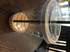 星巴克(世茂广场店)-星巴克(南通世茂广场店)