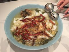 -姚姚酸菜鱼·金戈戈香港豉油鸡(喜荟城联名店)