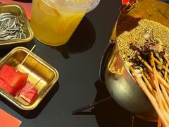-何师烧烤Pro ·江湖川菜·小龙虾·精酿啤酒(太古里旗舰店)