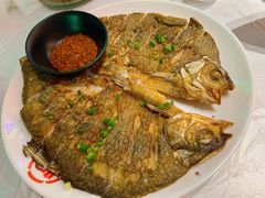 -肥肥虾庄·金牌油焖大虾(首义路店)