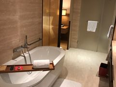 -上海衡山路十二号华邑酒店