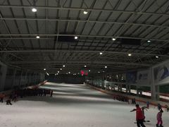 -乔波室内滑雪场