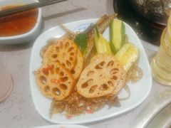 -金滏山烤肉·海鲜·火锅自助餐厅(襄阳万达店)