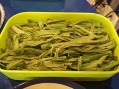 贡菜-马路边边麻辣烫联盟路店