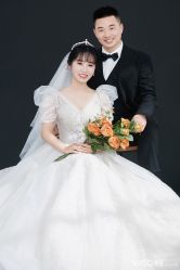 -雪中彩影婚纱摄影·微光艺术中心