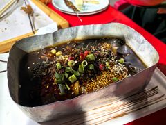 -泉哥小平房串店