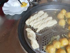 -粘豆包柴火铁锅炖