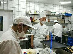 -Dough&Joe团憩(瑞虹天地月亮湾店)