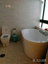 -悦芳庭美肤美体品牌集合店