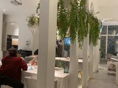 -春树下·树屋花房西餐厅(罍街AS1980店)