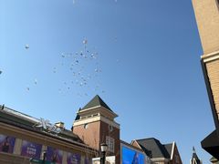 -王府井奥莱棋盘山小镇