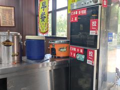 -何太太馄饨面铺(大浒东苑店)