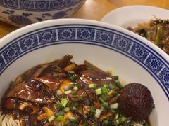 -沪西老弄堂面馆(定西路店)