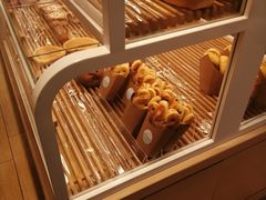 -好利来(万卉路店)