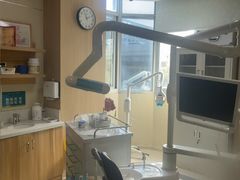 -上海仁爱医院口腔科 · 种植