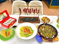 -品海楼·大连海胆锅贴馆(东港店)