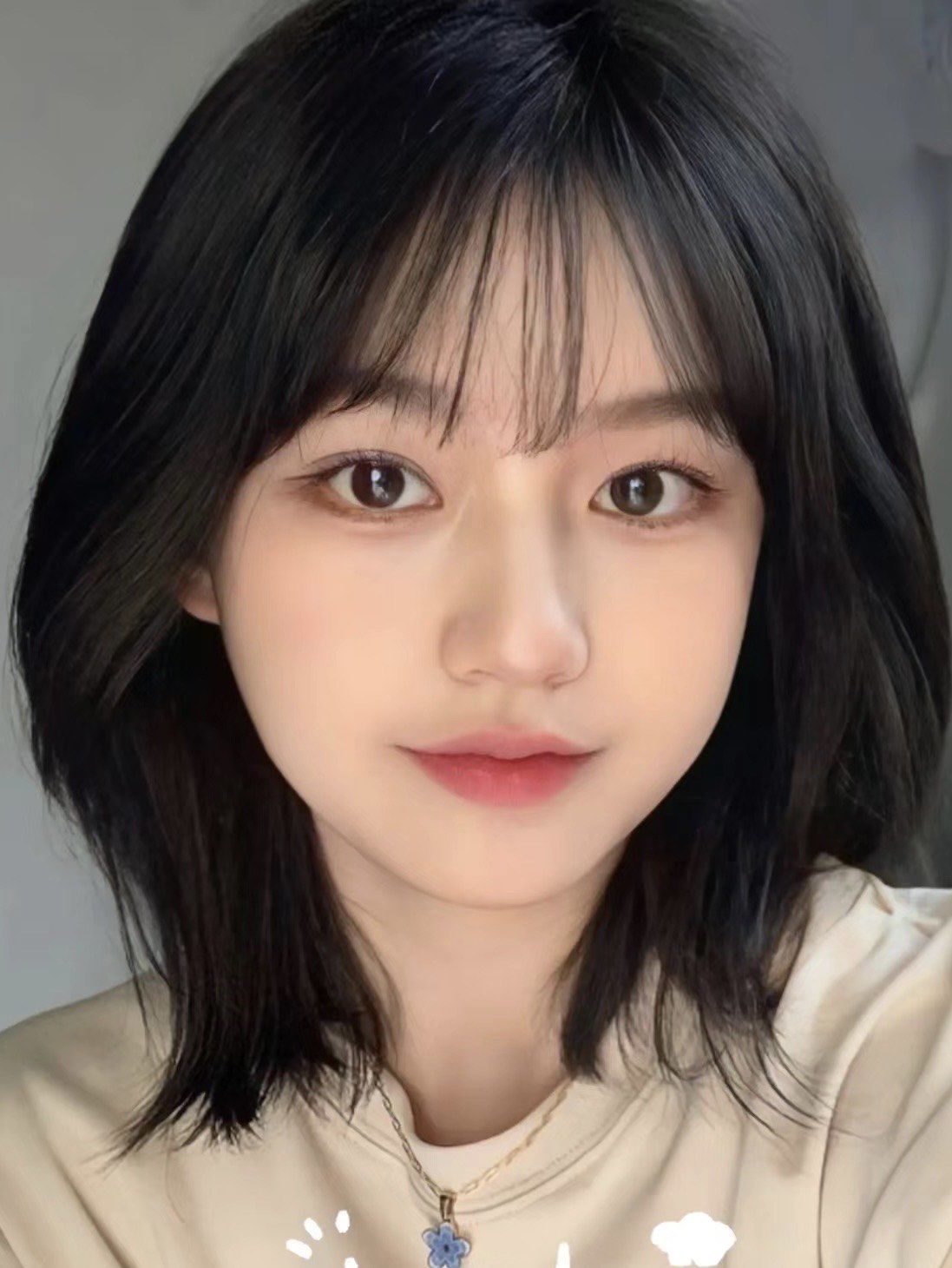 最适合方圆脸女生的发型 剪完脸瘦一圈