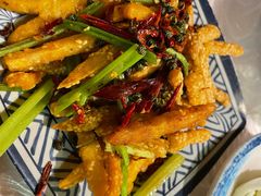 -霄汉牛三鲜湖北砂锅菜(万松园2店)