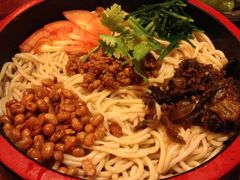 凉米线-缘生态云南菜·野生菌庭院餐厅(华侨城店)
