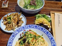 -东大桥小国抻面烧烤(长通路店)