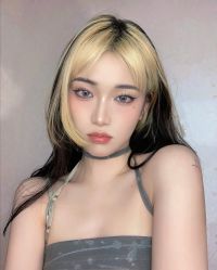 -AYO SALON