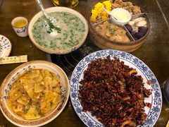 -黄桷树曹家私房菜(江与城店)