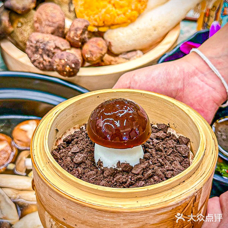 来版纳吃火锅就来这家！
