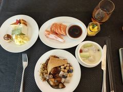 -圣丰索菲特·2 On 988 Café 自助餐厅