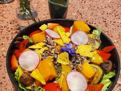 烤南瓜藜麦沙拉-La Terre乐田(万象城店)