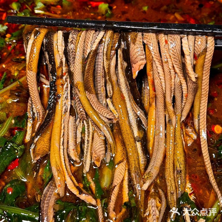 峨眉山人也太会做吃的了｜鳝丝配面条，绝绝子