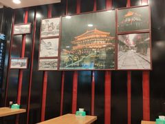 大堂-陕味食族油泼面·小炒盖码面(双榆树店)