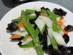 荷兰豆木耳炒山药-东起顺总店(中山门店)