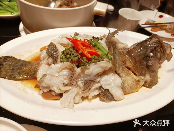 闽和南(深圳万象城店)青花椒蒸龙胆鱼图片