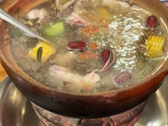 石橄榄炖鸡-洪大厨鸡煲(福田店)