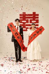 -喜爱高定婚纱摄影