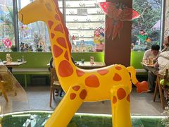 -Dragon Pizza•圆脸龙披萨·牛排餐厅